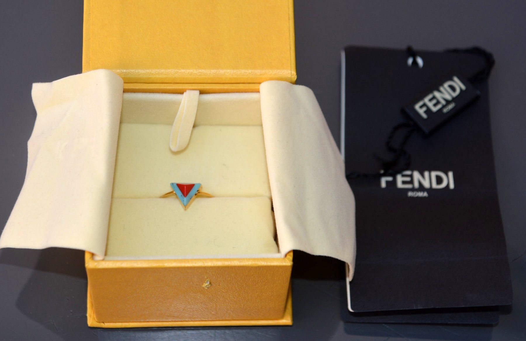 Bulgari Anelli: Ring / bague Fendi – Usato da Collonges venduto da Auganien 1