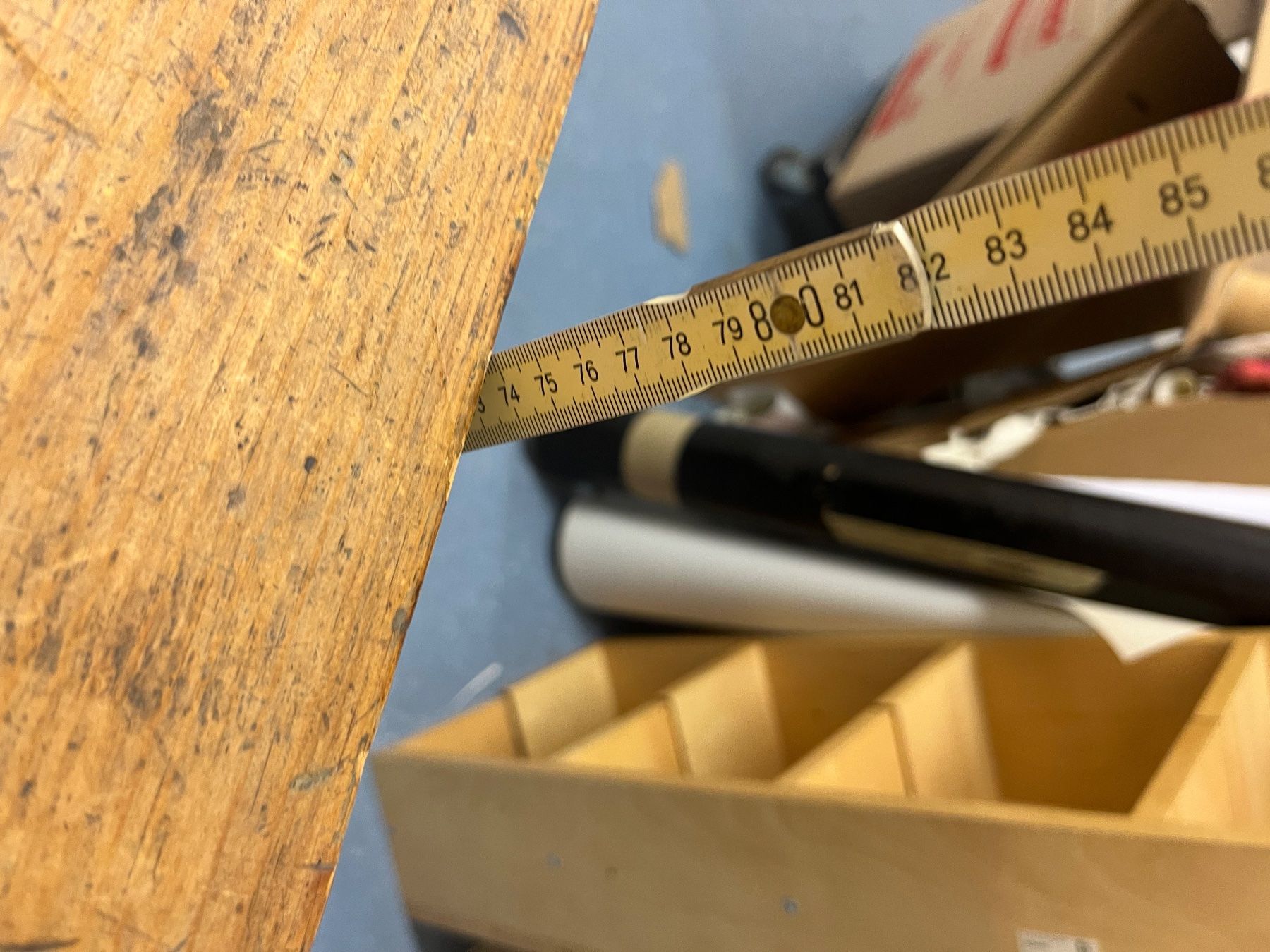 Tables: Kleines Klapptisch / Petite table pliante – D'occasion à Zürich par Hphn 5