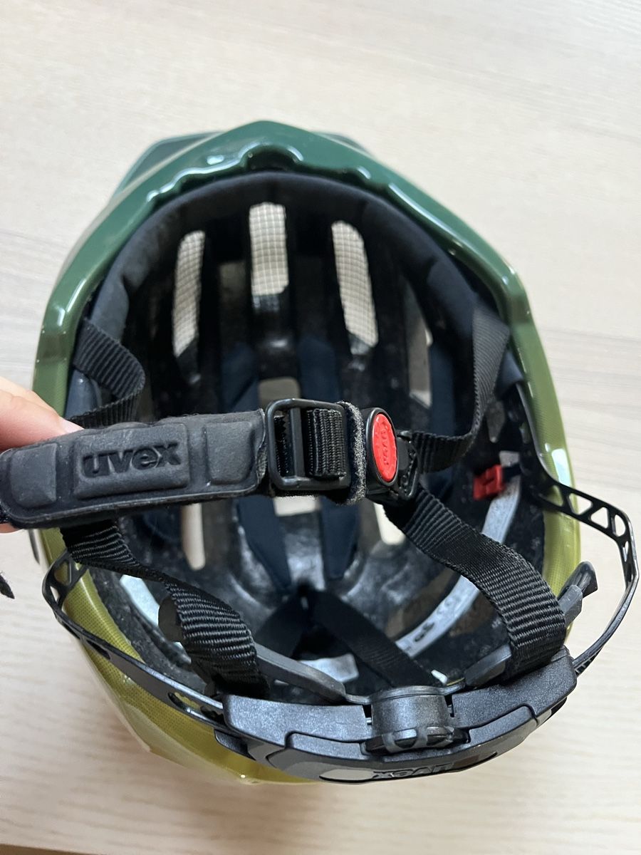 Uvex Caschi: Uvex Velohelm – Usato da Bern venduto da fel_r5br 6