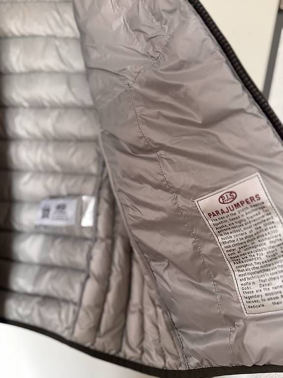 Vestes: Parajumpers  – D'occasion à Pfungen par mar_vc6h 2