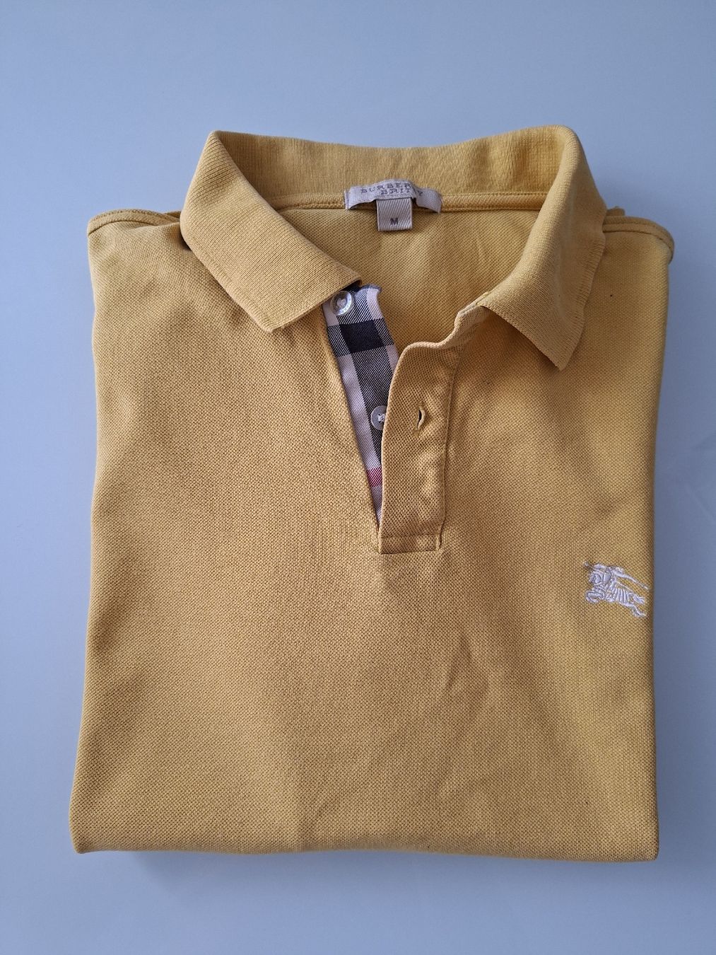 Burberry Magliette Polo: Polo Burberry Jaune Moutarde, Taille M, – Usato da Renens VD venduto da ser_j2fn 1
