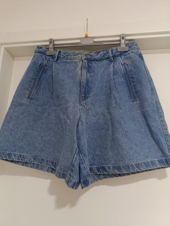 Short jean