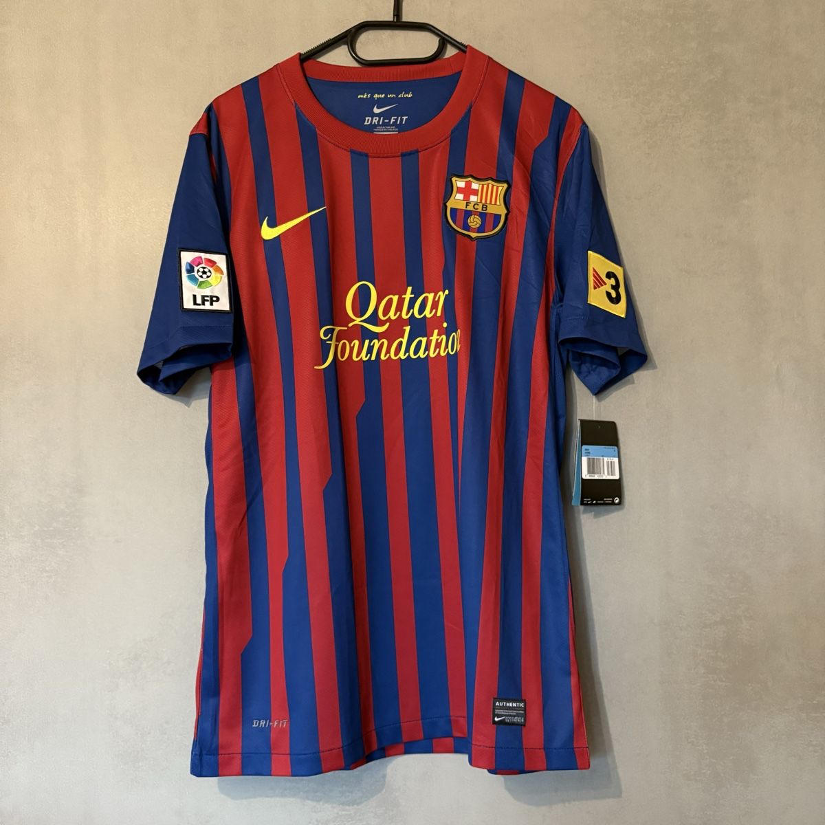 Nike Canottiere & Pantaloni: Fc Barcelona Trikot Nike Fabregas neu – Nuovo (secondo la descrizione) da Winterthur venduto da LaBodega