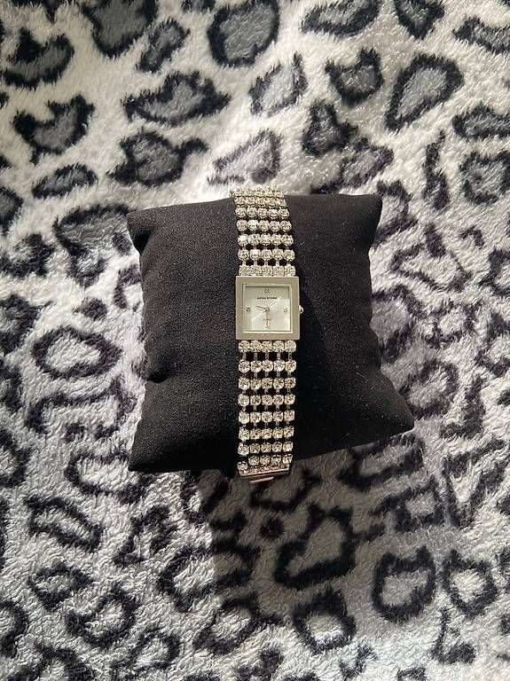 Uhren: Armbanduhr ashley brooke - QUARTZ – Gebraucht aus Münchenbuchsee von first_one