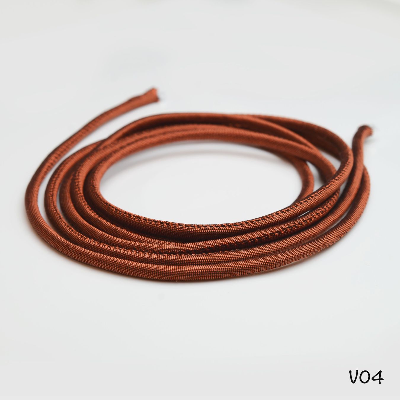 Tessuti: Seidenstränge 3 mm – Nuovo e nell'imballaggio originale da Effretikon venduto da Joiarte 2