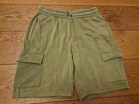 Hose kurz olivgrün, Gr. 164, wie neu
