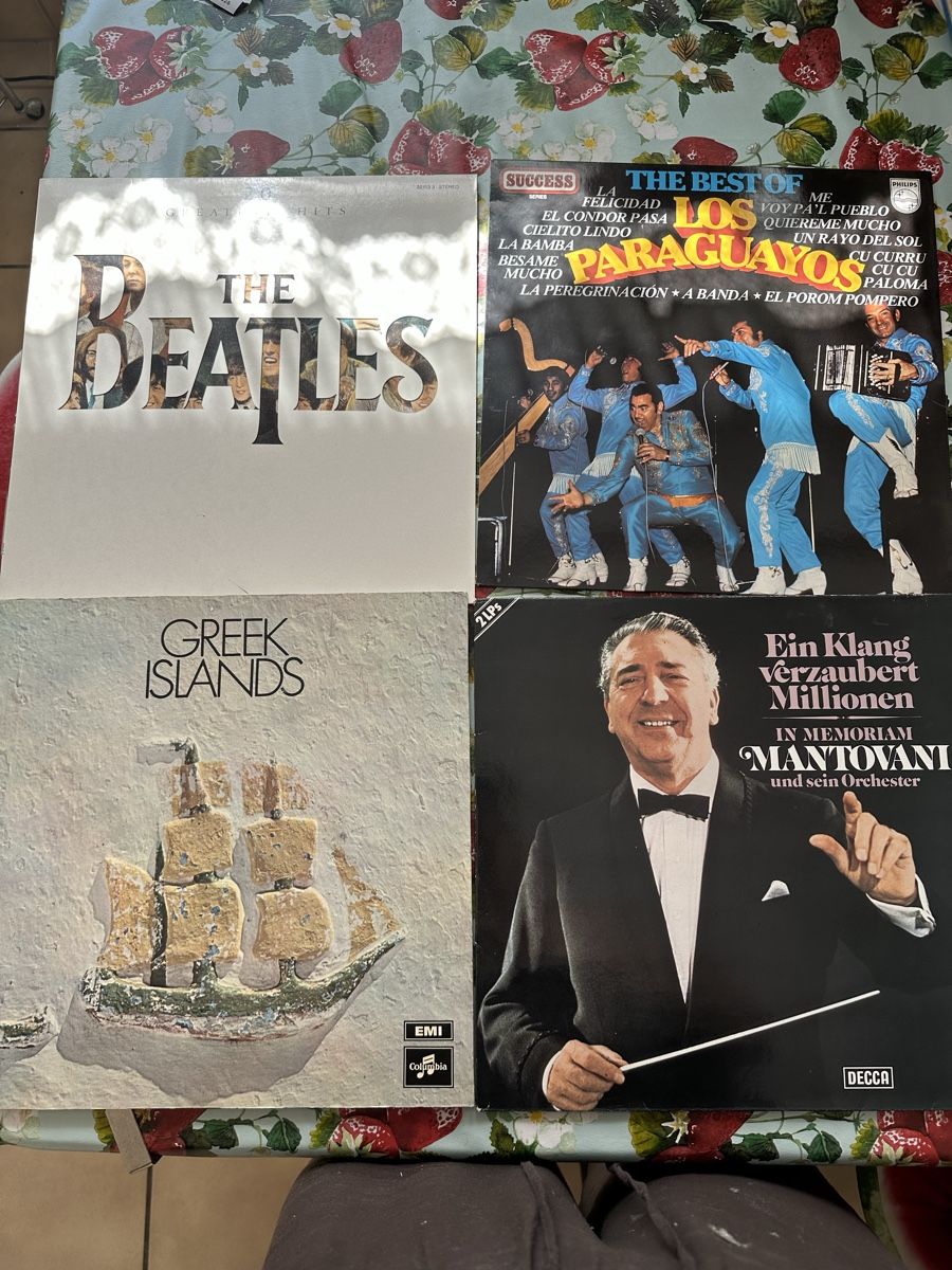 Dischi in vinile: Schallplatten Sammlung mit diversen Genres – Usato da Bettingen venduto da Seenz 4