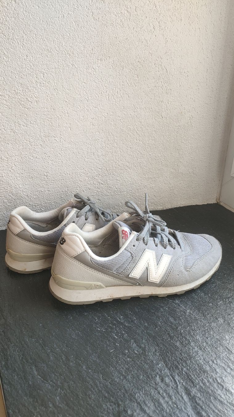 New Balance Herrenschuhe: New balance 996 Sneaker grau – Gebraucht aus Glarus von GraberKtGL 1