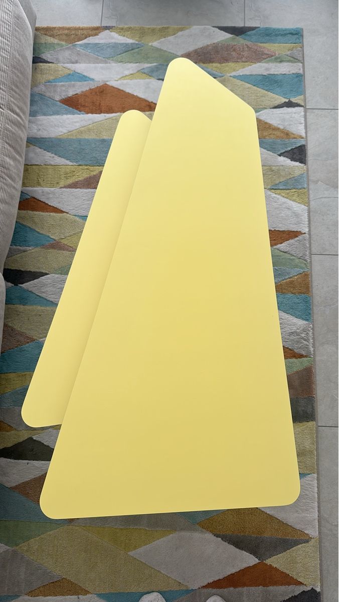 Pfister Tavoli: 2 Gelbe Couchtische im Retro Design – Usato da Birmensdorf ZH venduto da des_fmt5