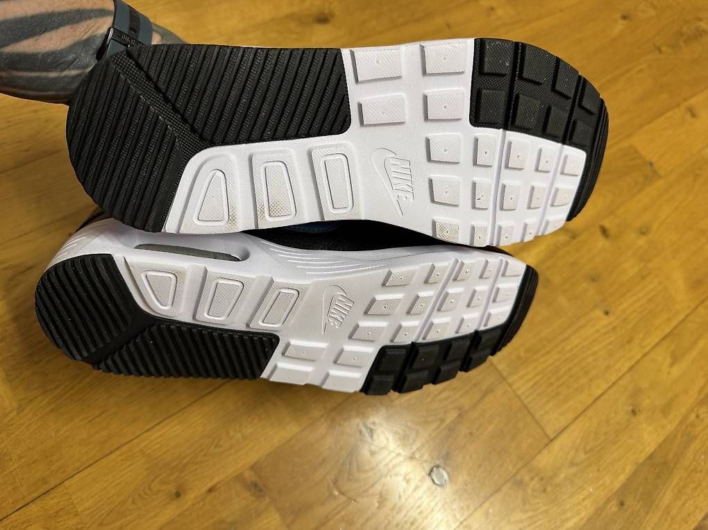Nike Scarpe da uomo: Nike Air Grösse 44 Neu – Nuovo (secondo la descrizione) da Kirchdorf BE venduto da Kobi33 2