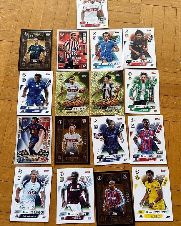 Sammelbilder & Trading cards: match attax Fussball karten  – Neu und originalverpackt aus Kriens von aneja