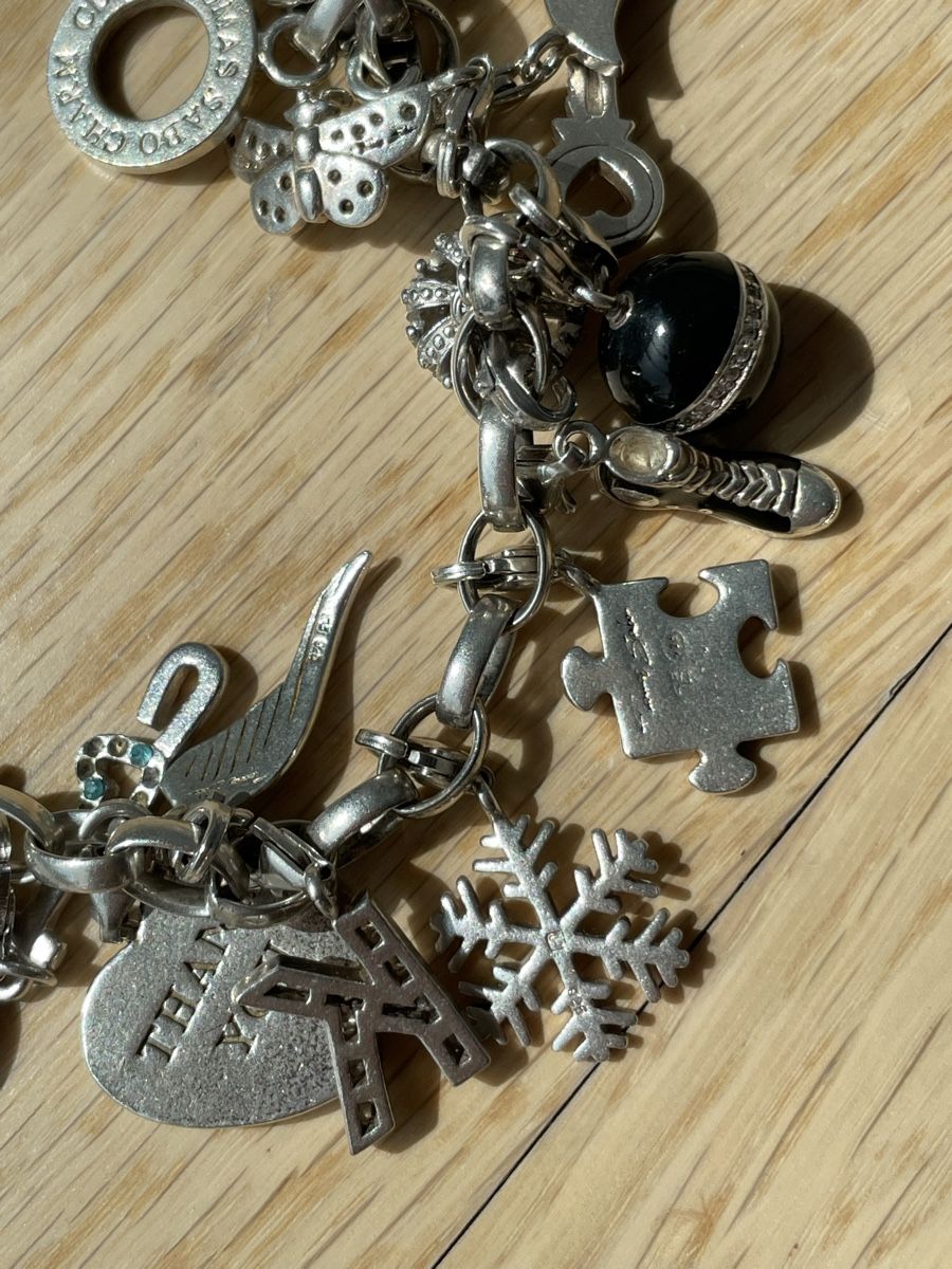 Thomas Sabo Armbänder & -reifen: Charm Armband Thomas Sabo silber,  mit 25 Charms – Gebraucht aus Corcelles NE von gingerbrain 2