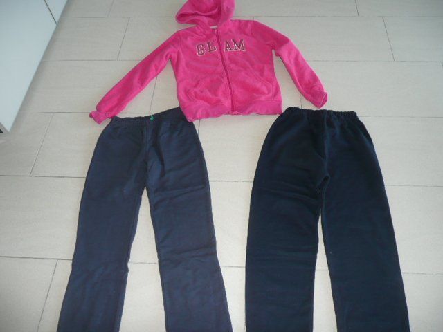Ensembles coordonnés: Kleiderpaket Trainer und Fleece-Jacke – D'occasion à Zug par falama