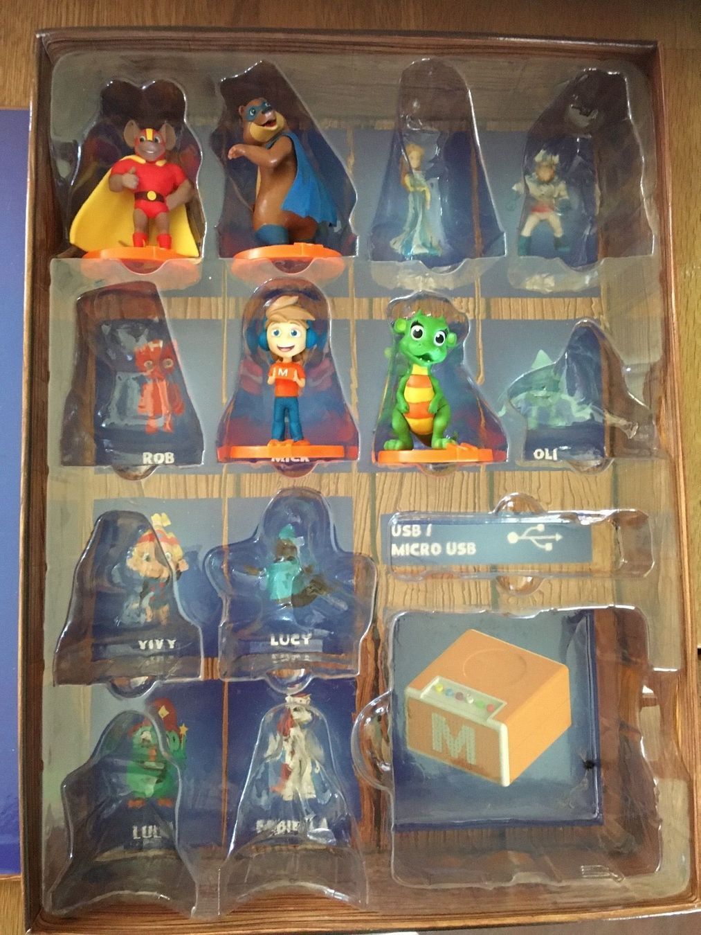Migros Jouets: Figuren – D'occasion à Bauma par Budgerigar 2