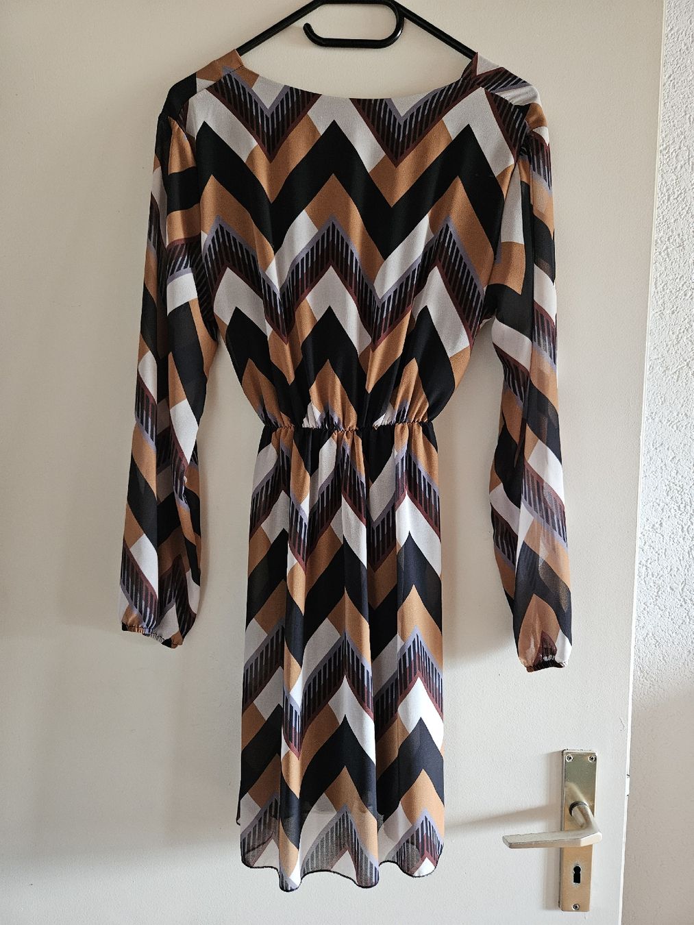 Kleider: Robe courte à longue manche – Neu (gemäss Beschreibung) aus Fontenais von zizatie 1