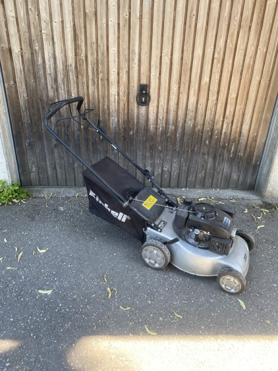 Tagliaerba: Einhell Radenmäher zu verkaufen  – Usato da Schüpbach venduto da Peugeot2007 1