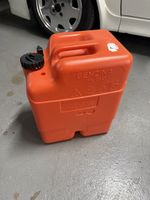 Kanister boot tank