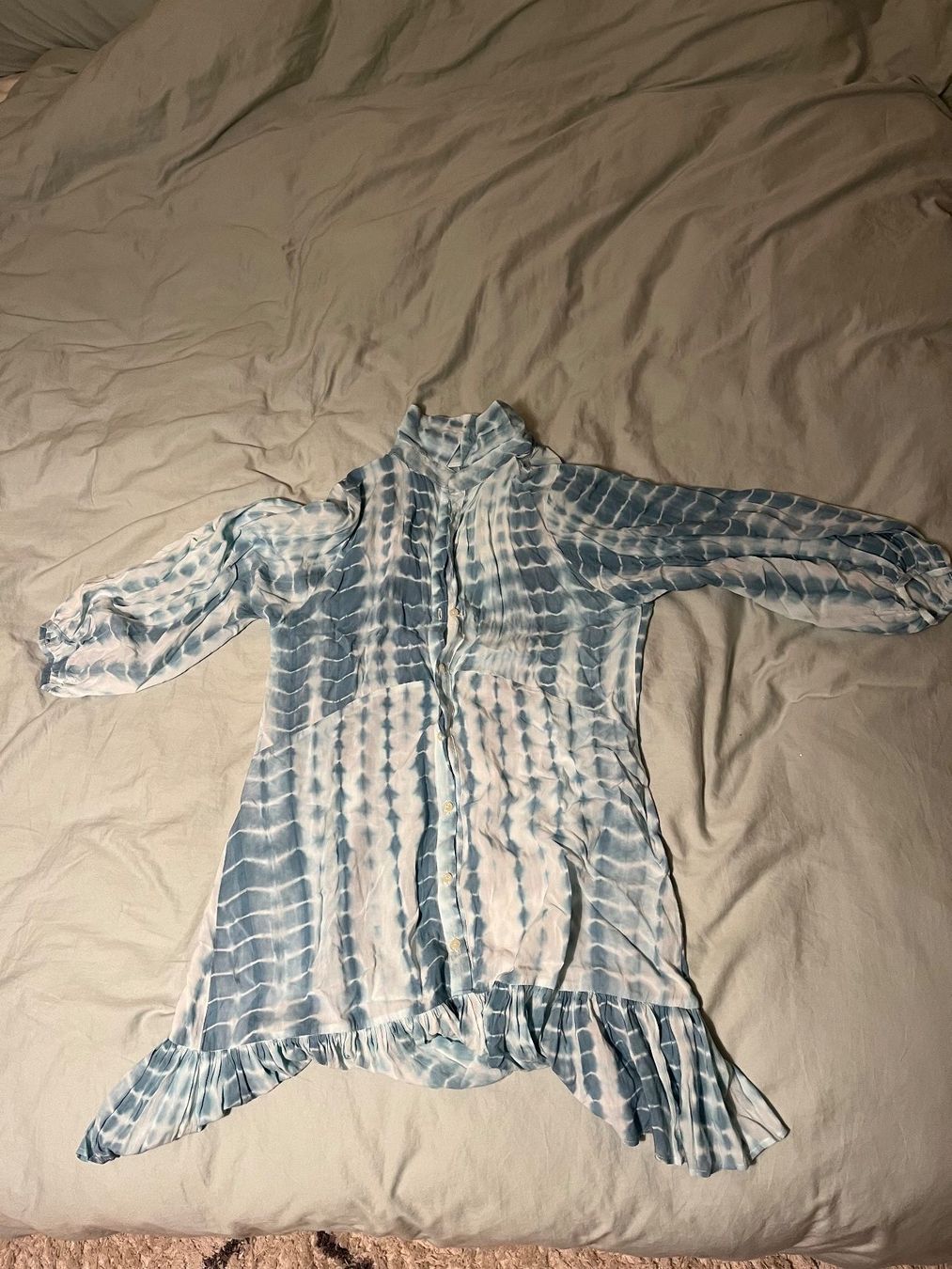 Kleider: Gemustertes Kleid – Gebraucht aus Zürich von nicoli.