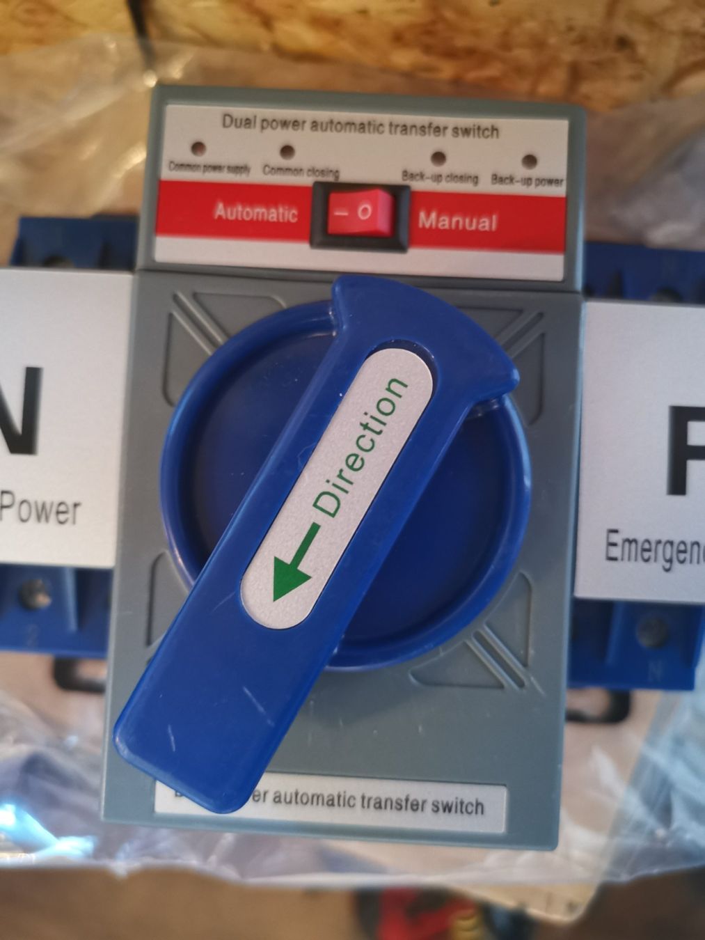 Interruttori: UPS Umschalter automatisch zb Notstromgenerator-Netz – Nuovo e nell'imballaggio originale da Zürich venduto da adi0111 3