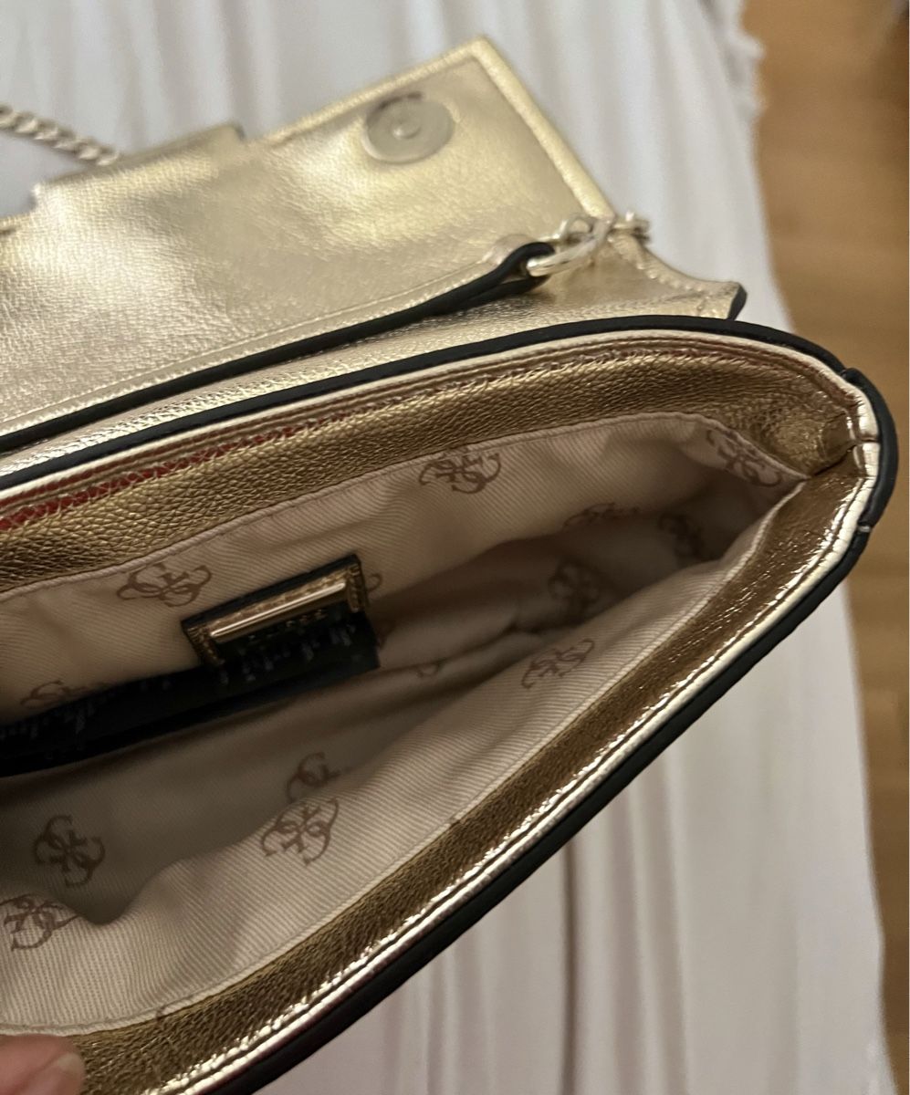 Borse da donna: Guess Handtasche – Usato da Amriswil venduto da sharonna669 2