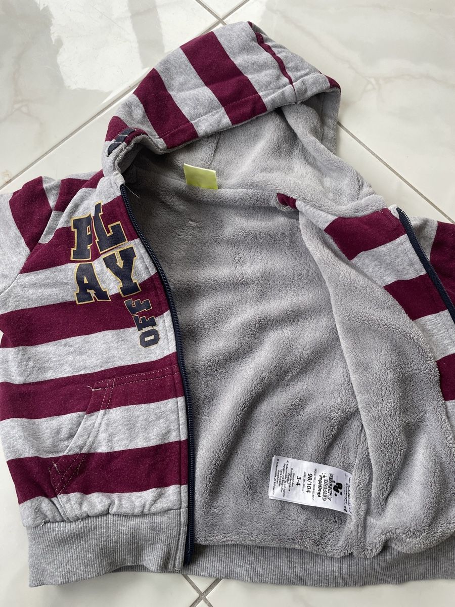 Lotti & Set di vestiti: Pullover Jacke Oberteile Gr 98/104 – Usato da Kriens venduto da boramisch 3
