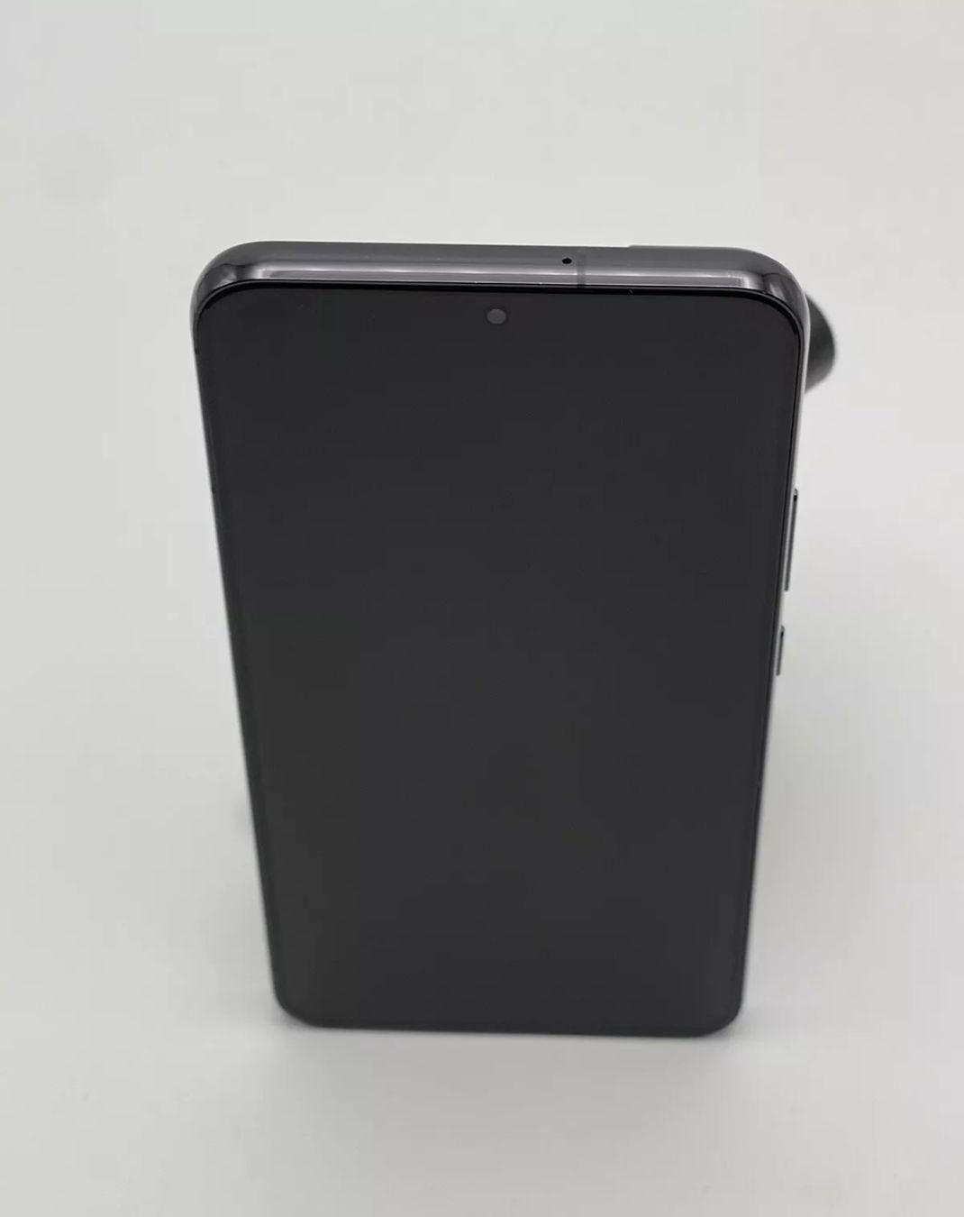 Samsung Telefoni cellulari / Smartphones: Samsung S22 plus 5G (256gb) – Usato da Luzern venduto da Waince786 1