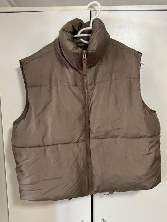 Damen Steppweste Chicoree Outerwear Grösse M neuwertig