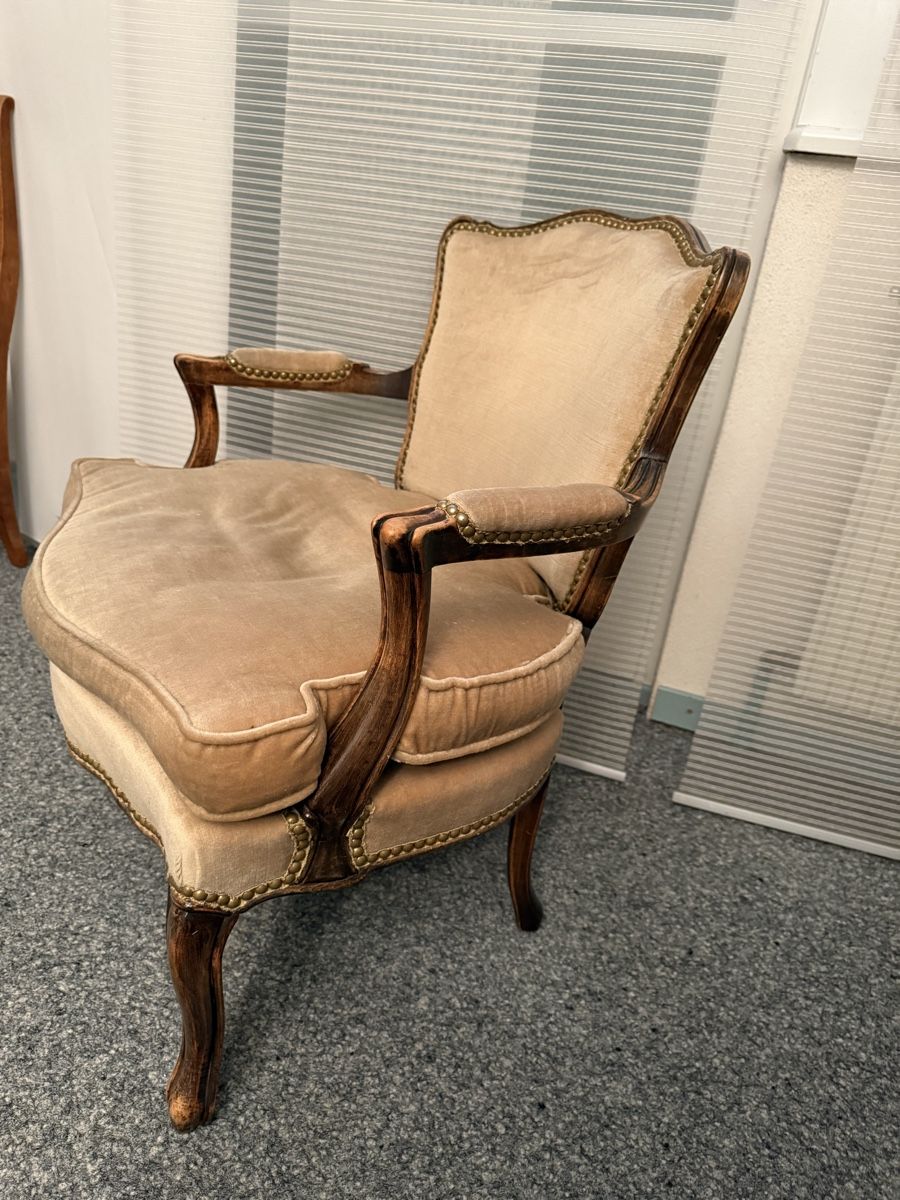 Sessel: Antiker Sessel / Louis- xv- Stiel – Gebraucht aus Unterseen von Excalibur2