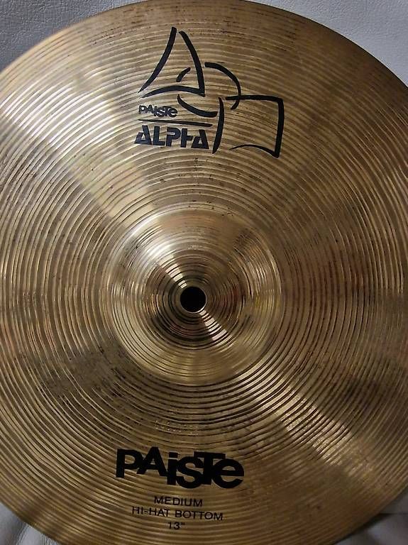 Musikinstrumente: Paiste Alpha Medium Hi-Hat 13" – Gebraucht aus Mur (Vully) FR von Bigwhite 1