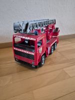 Spielzeug Feuerwehr Leiterwagen rot guter Zustand