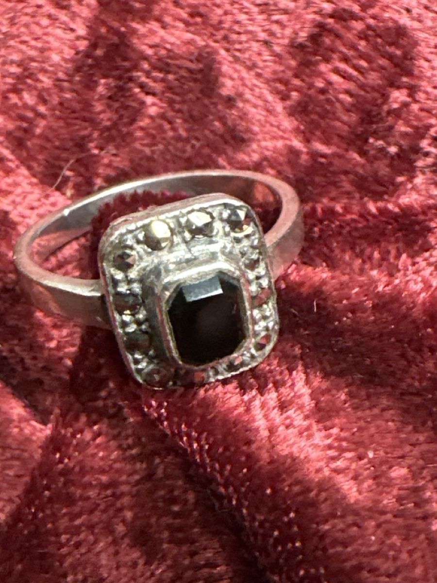 Bagues: Ring 295 Silber mit Onix – D'occasion à Trüllikon par angela4444