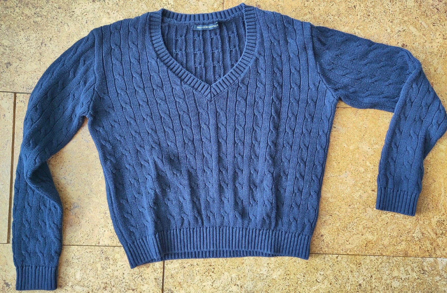 Brandy Melville Pulls & Sweat-shirts: Dunkelblauer Strickpullover von Brandy Melville  – D'occasion à Oberuzwil par yaramelina