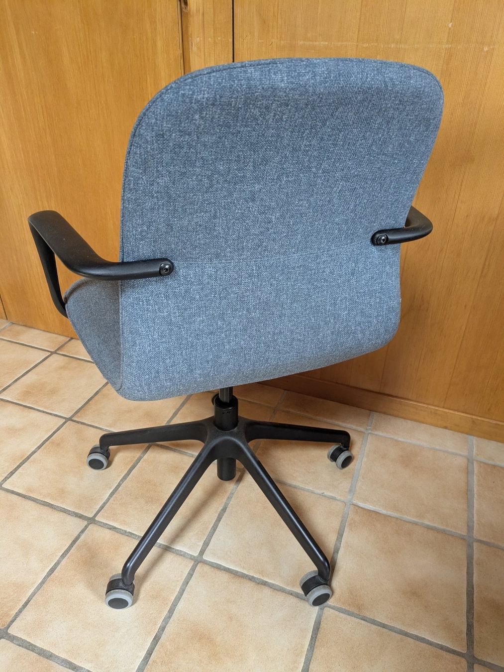 Ikea Stühle: Chaise de bureau IKEA – Gebraucht aus Arbaz von nao_5ljw 2