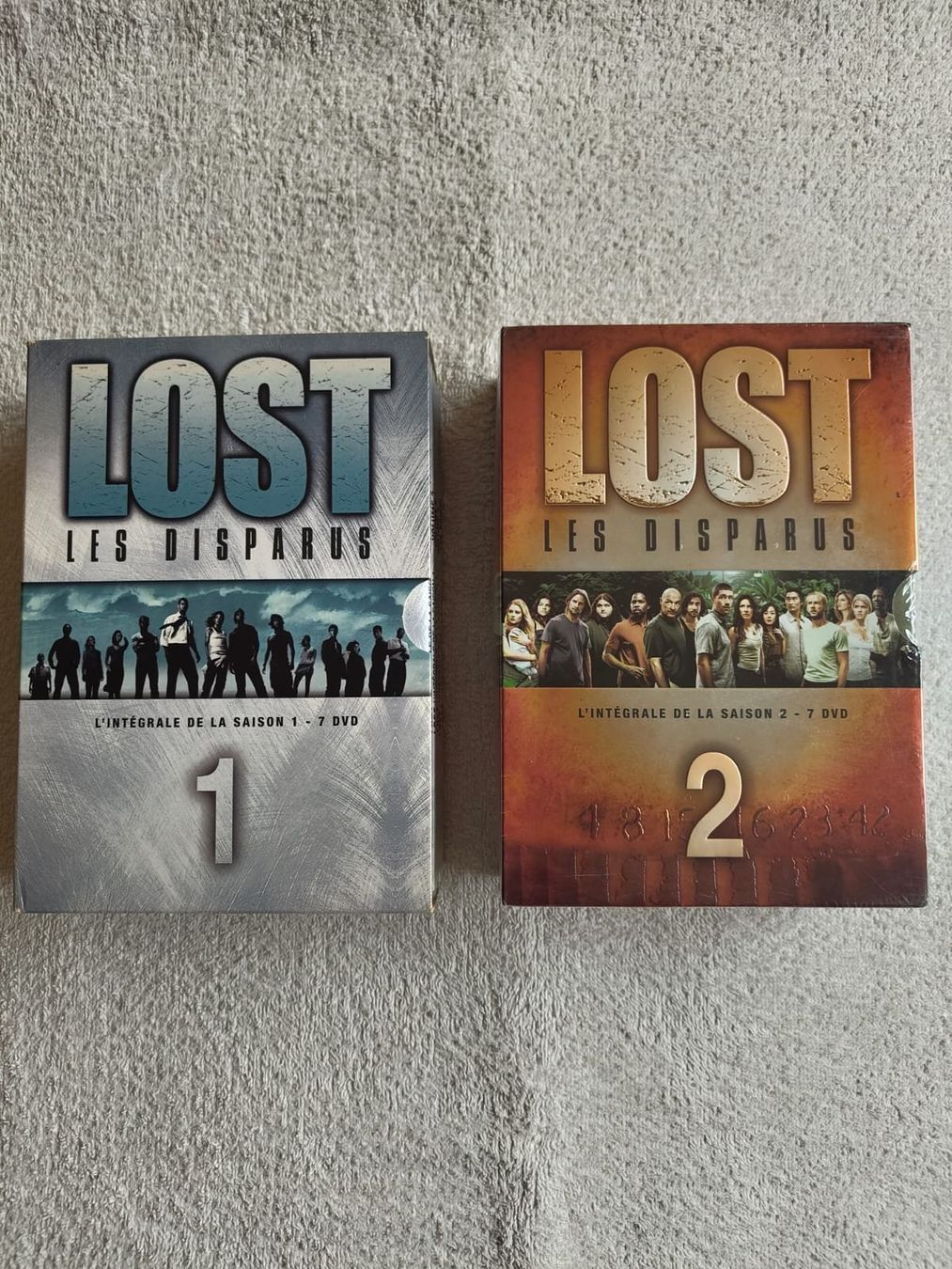 Tutti i DVDs: LOST, 2 coffrets DVD saison 1 et 2 – Usato da Lausanne venduto da GeoTrouvetou1952