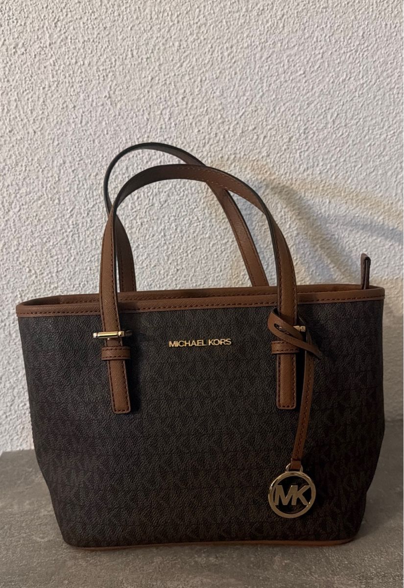 Michael Kors Taschen für Damen: Michael Kors Tasche – Neu (gemäss Beschreibung) aus Seuzach von aes_xj6f