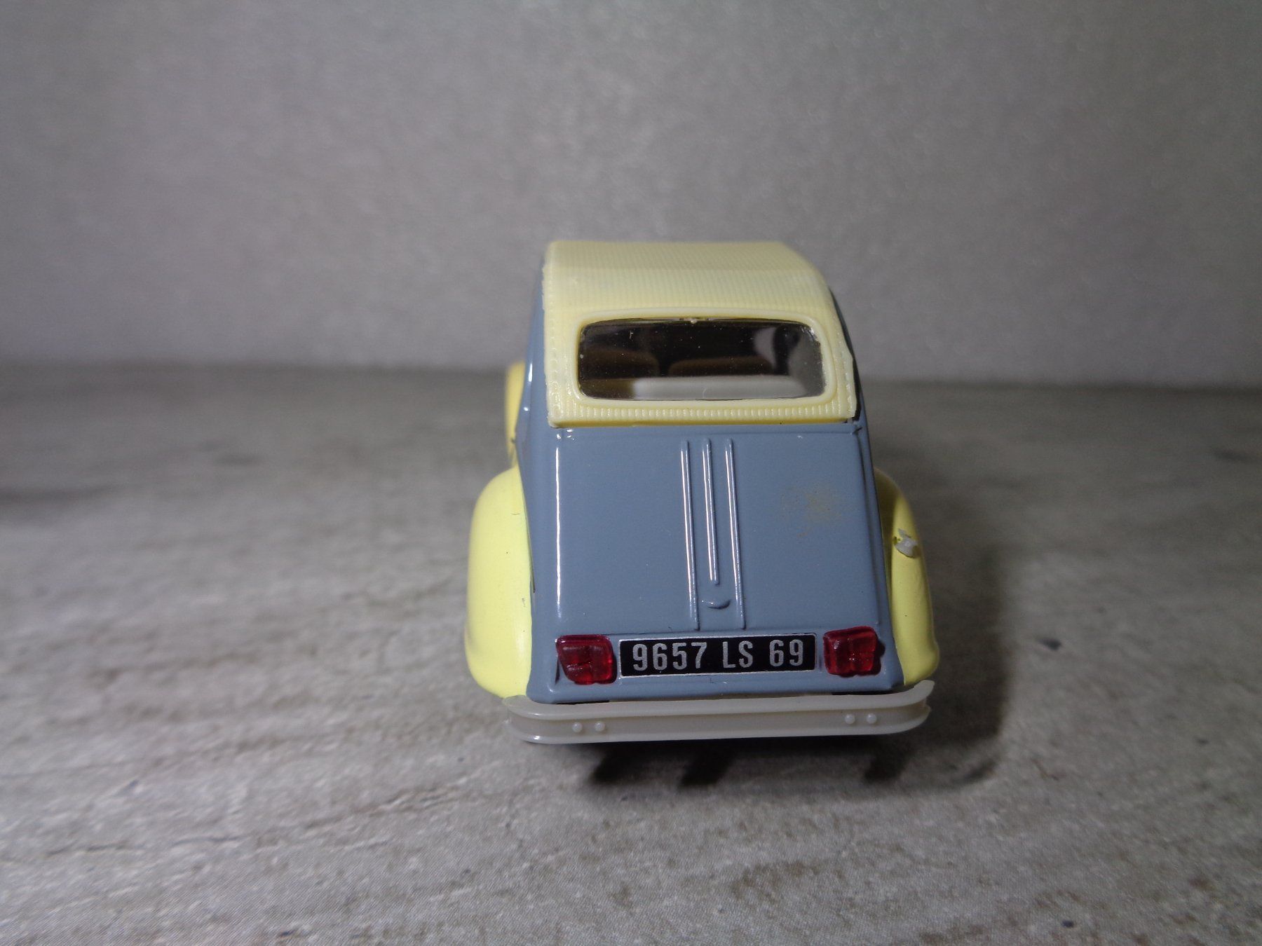 Citroën Modellini d'auto: Norev 1:43 Classic Car Citroën 2CV – Nuovo e nell'imballaggio originale da Reconvilier venduto da rallycar 3