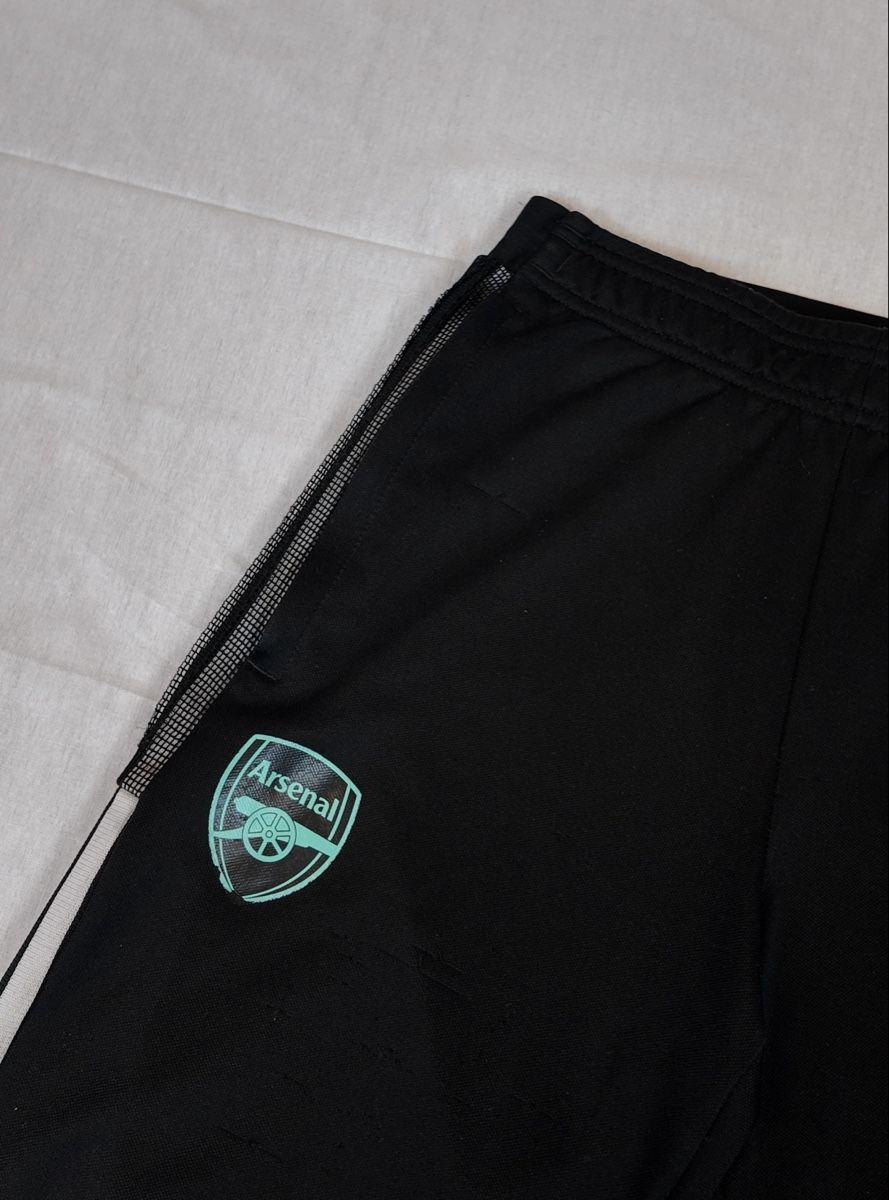Adidas Pantaloni: Trainerhose Arsenal Adidas – Nuovo (secondo la descrizione) da Lindau venduto da KT_Vintage 1