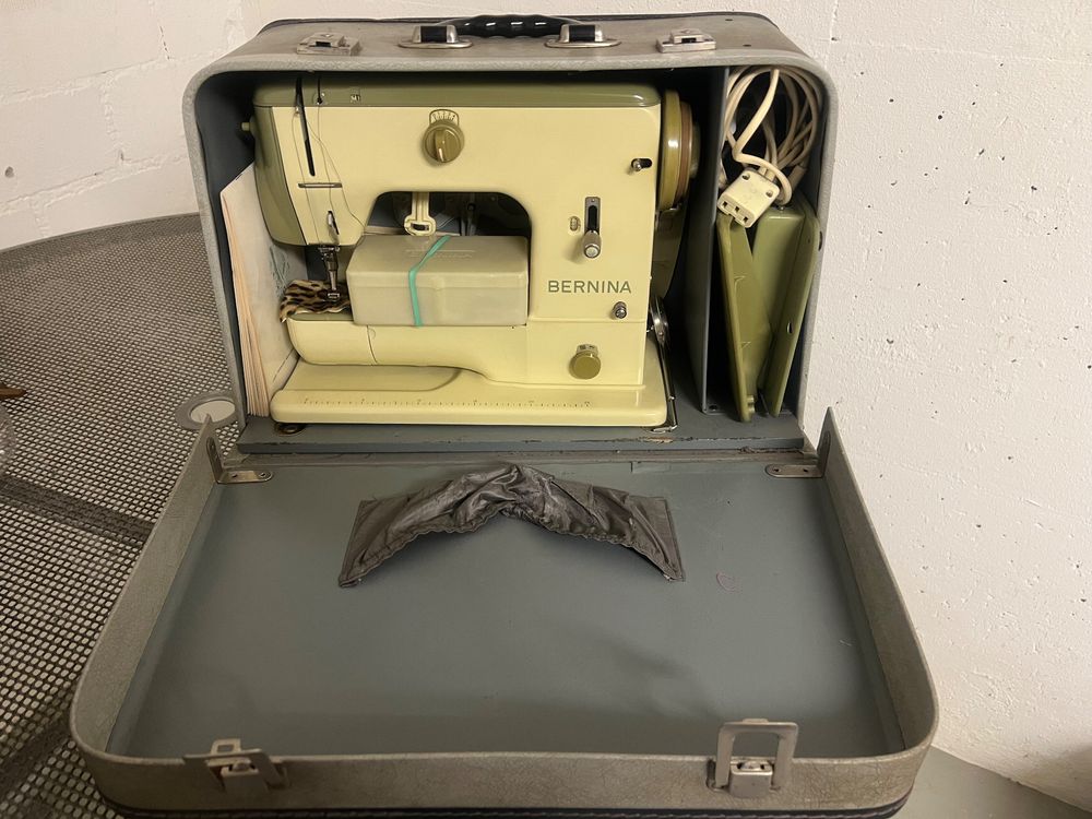 Vintage Bernina 700 Zick Zack Nähmaschine (D'occasion) à Basel pour CHF ...