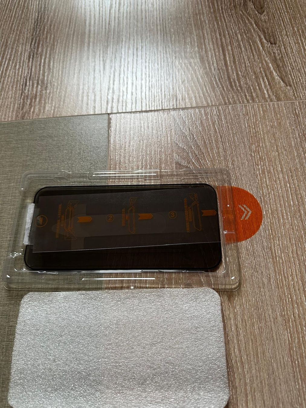Ritocchi & pellicole di protezione: Iphone 17 Pro Screen Protector – Nuovo e nell'imballaggio originale da Schalunen venduto da Haris97 1