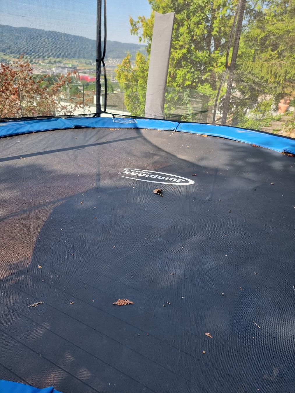Trampoline: XXL Trampolin der Marke Jumpmax MegaAir 370 – Gebraucht aus Geroldswil von viv_vs9r 4