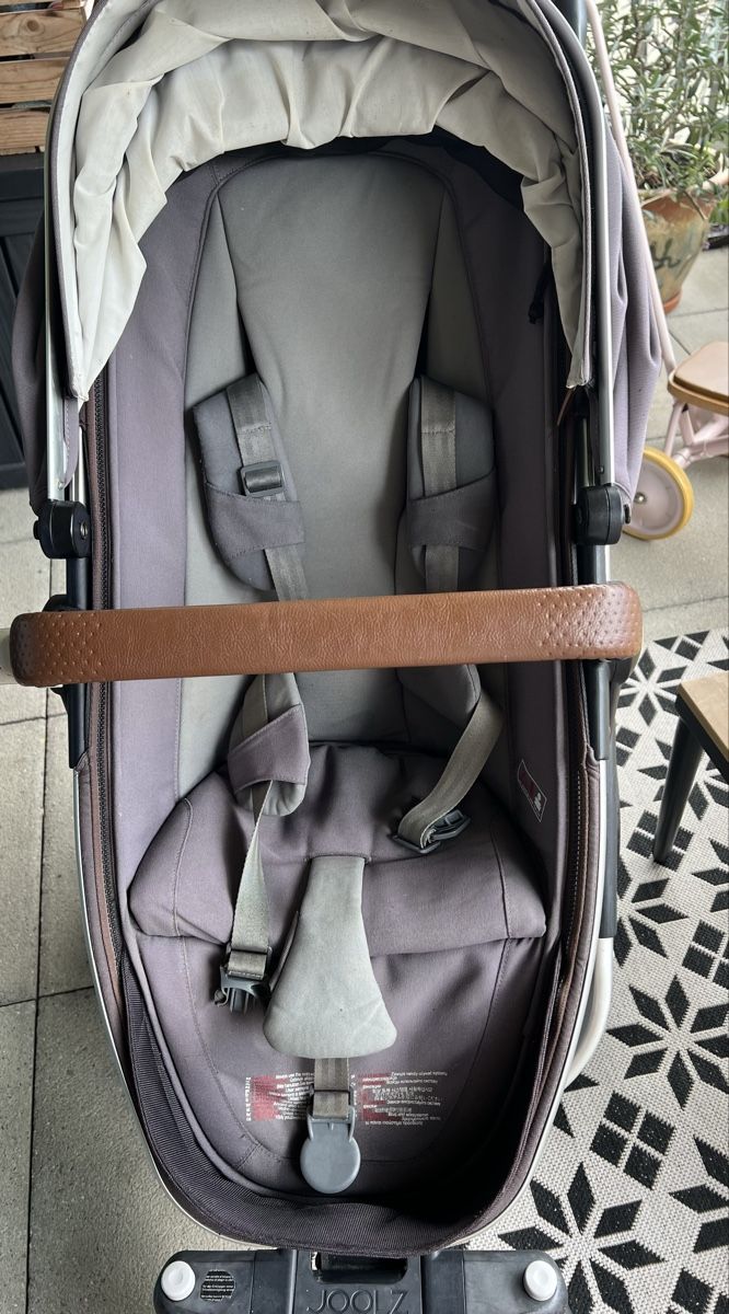 Joolz Carrozzine: Joolz Geo 2 Kinderwagen gebraucht – Usato da Luzern venduto da Pacena