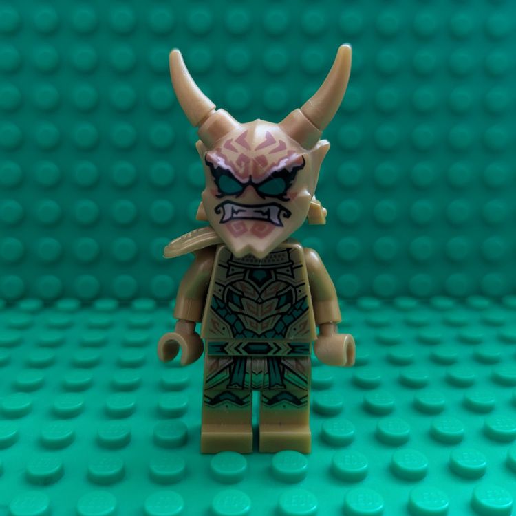Lego Jouets: LEGO Minifigur, njo0774 "Lloyd (Golden Oni)" – D'occasion à Luzern par sch_56dj