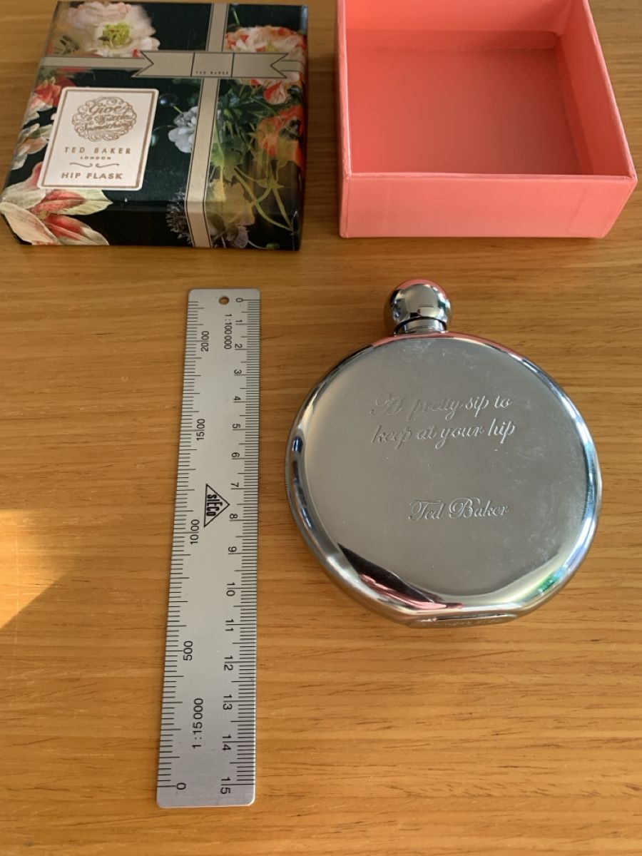 Altro: Ted Baker Hip Flask – Nuovo e nell'imballaggio originale da Zürich venduto da Dabro 2