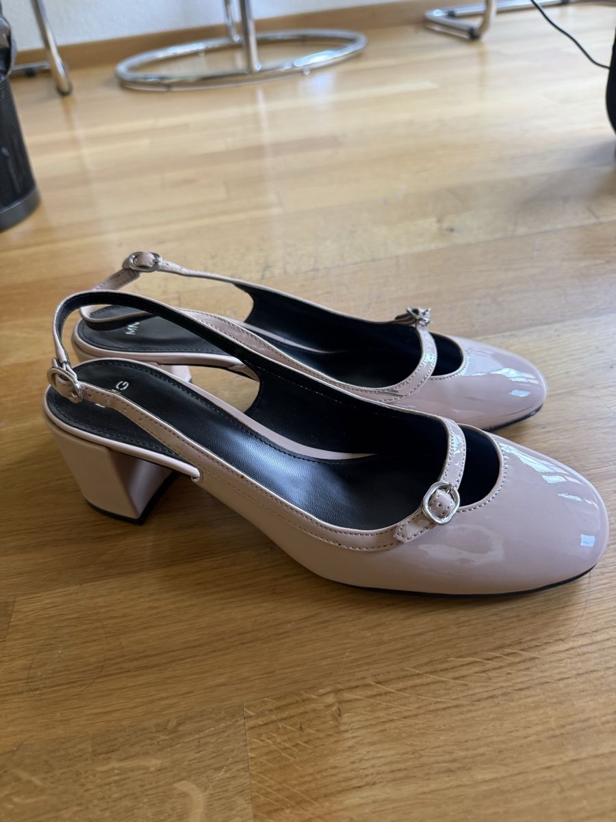 Mango Chaussures femmes: Mango Escarpins Mary Jane Slingback Rose T. 39 – Neuf (Voir description) à Châtelaine par Nilufer777