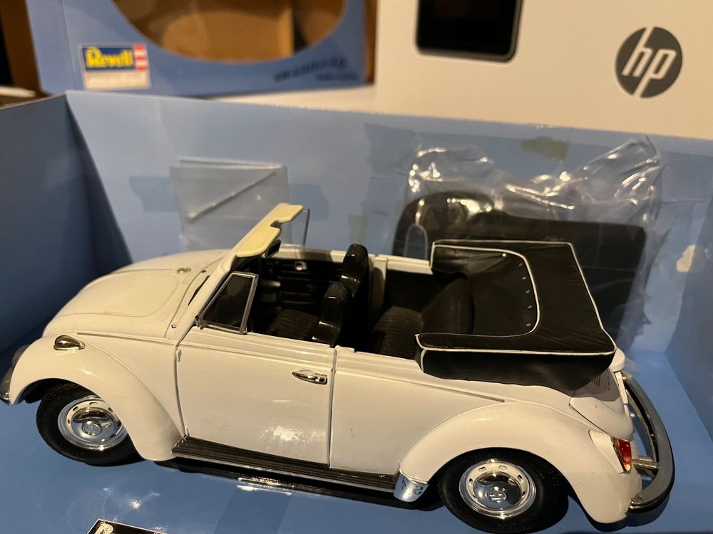 Volkswagen Coccinelle 1302 LS Cabriolet 1971 – Revell 1/18 – Collection Boîte