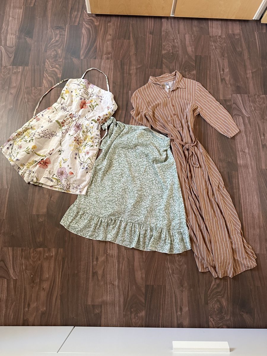 Lotti di vestiti: Kleiderpaket 34/xs – Usato da Müstair venduto da V.Sara