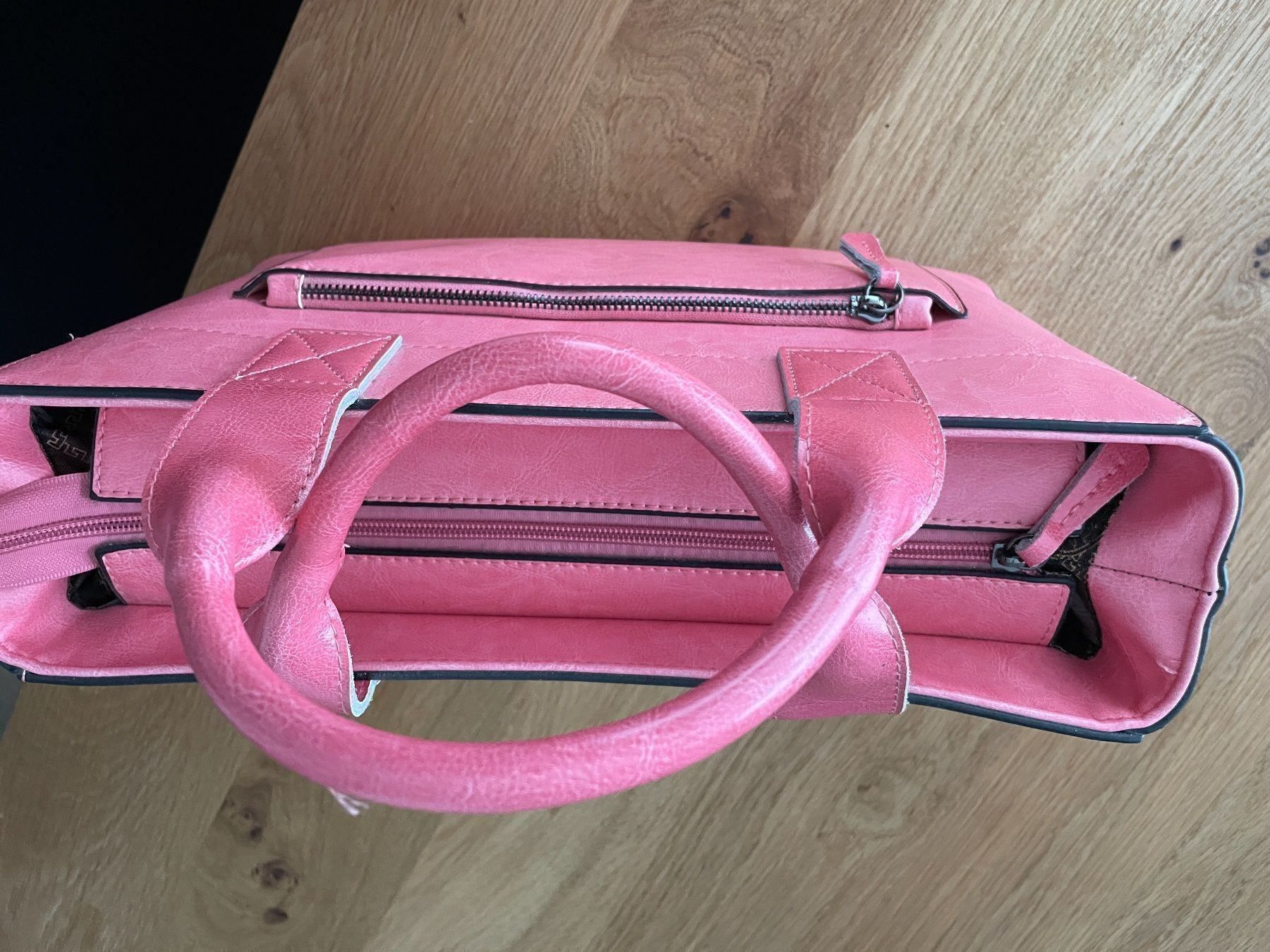 Borse da donna: Fabrikneue Tasche rosa – Nuovo e nell'imballaggio originale da Mühlethurnen venduto da Fudoshin1 1