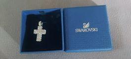 Swarovski Kreuz Anhänger mit Steinen in Originalbox