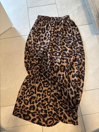 Sommer Rock mit Leoprint, Grösse S, neuwertig