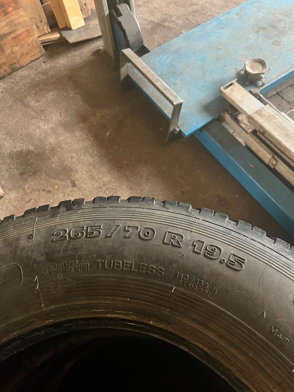 Pneumatici & Ruote complete: Reifen 265/70r19.5 – Usato da Gretzenbach venduto da Remoku 2